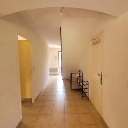 Vakantiehuis Bright House 300m From *