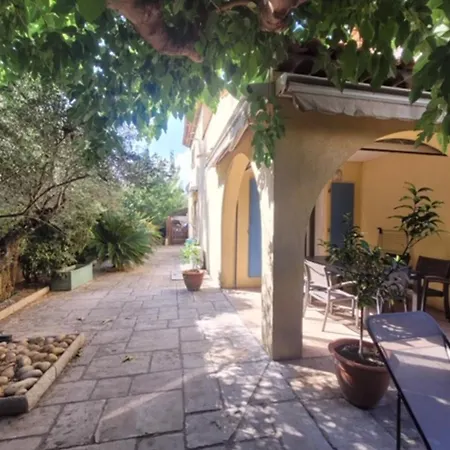 Bright House 300m From Сasa de vacaciones *